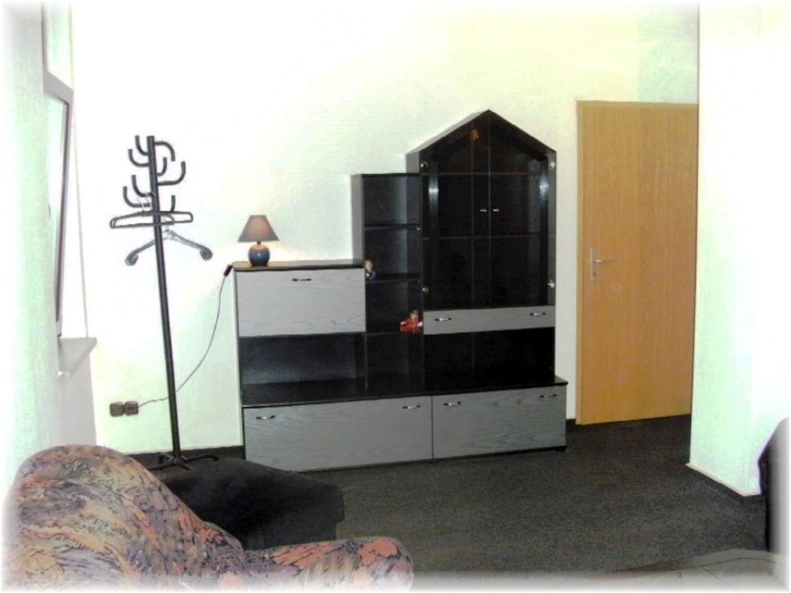 DG, Zimmer "A", Einzelzimmer, 20 m² + anteilig KÜ + DU/BAD/WC + Flur